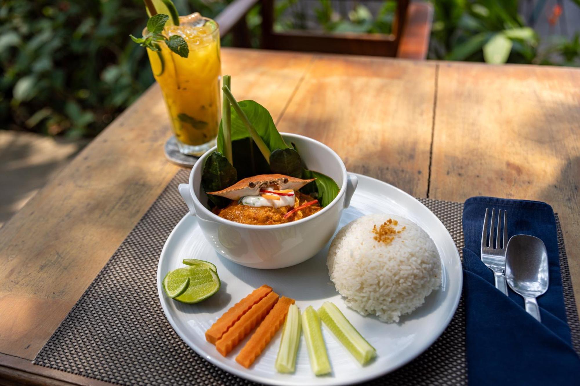 Pippali Boutique Hotel Kampot Bagian luar foto